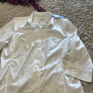 Beautiful white Banana Republic blouse, brand new with tags! Classic blouse!